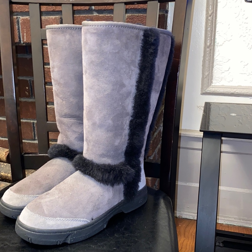 Sunburst UGG Australia boots